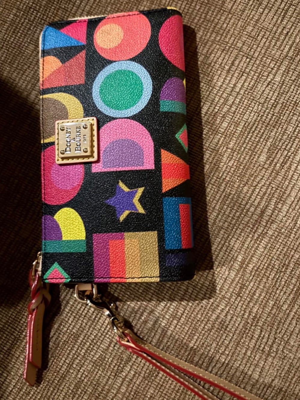 Dooney & Bourke Black Art Deco Folded Zip Multicolor Logo Wristlet Wallet NWOT